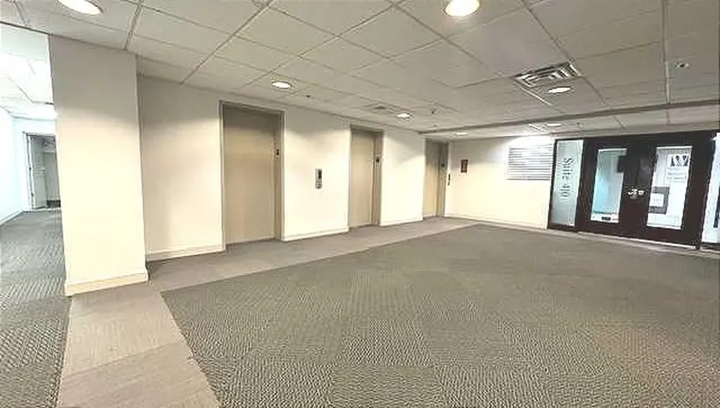1100 8 Avenue SW Calgary AB T2P 3T8