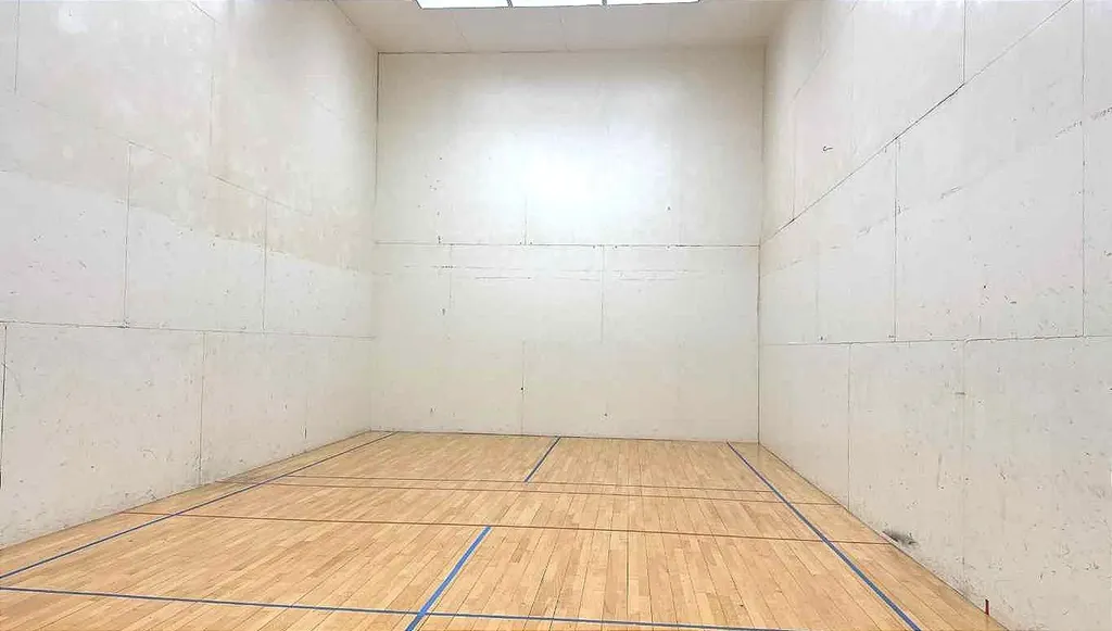 1100 8 Avenue SW Calgary AB T2P 3T8
