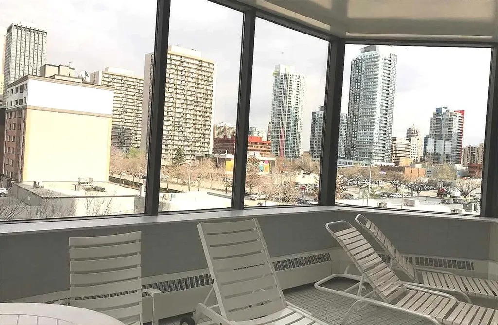 1100 8 Avenue SW Calgary AB T2P 3T8