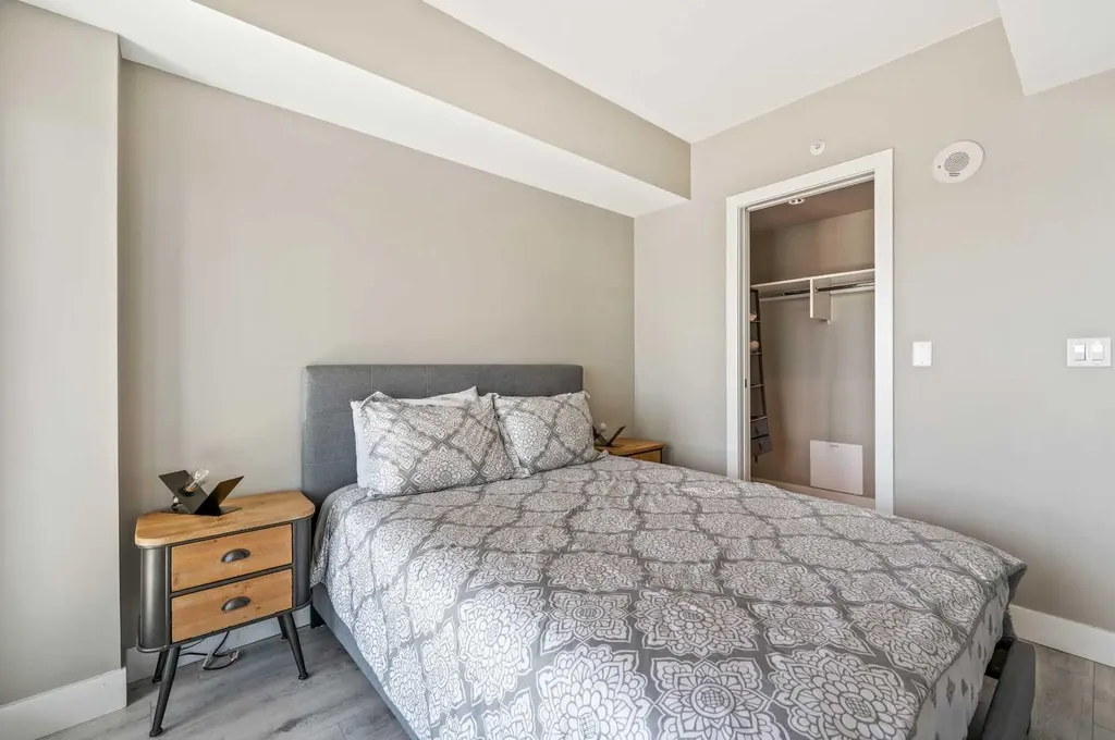1188 3 Street SE Calgary AB T2G1H8