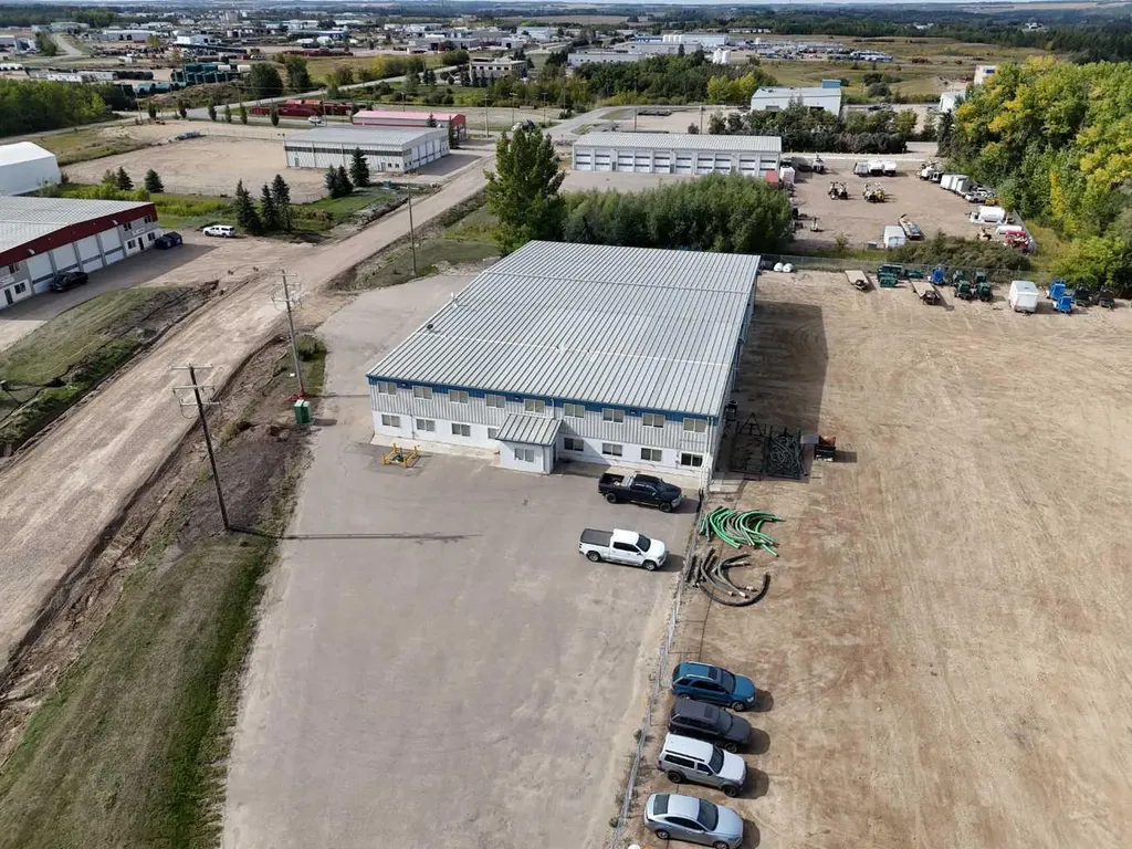 8 Van Der Horn Way Rural Red Deer County AB T4S 2M4