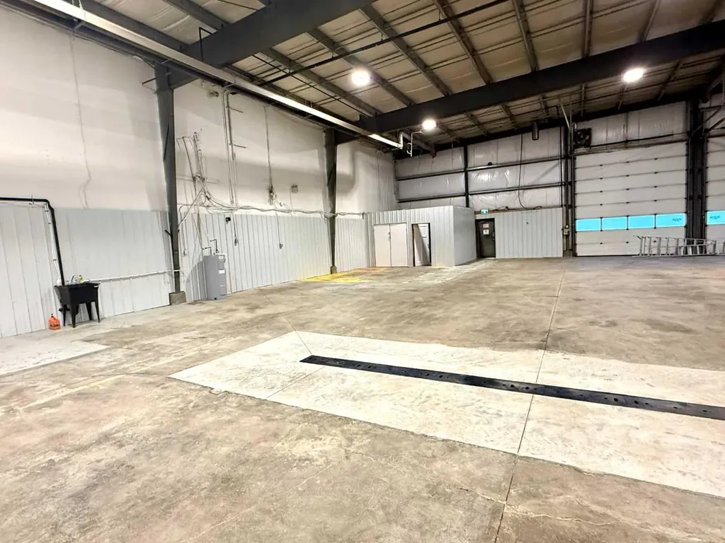 8 Van Der Horn Way Rural Red Deer County AB T4S 2M4