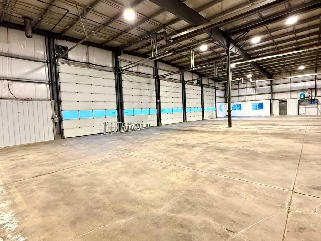 8 Van Der Horn Way Rural Red Deer County AB T4S 2M4