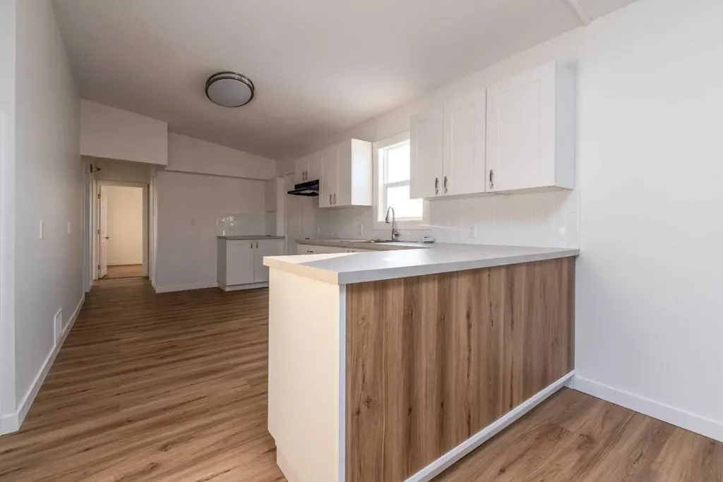 5308 57 Street Lloydminster AB T9V2A3