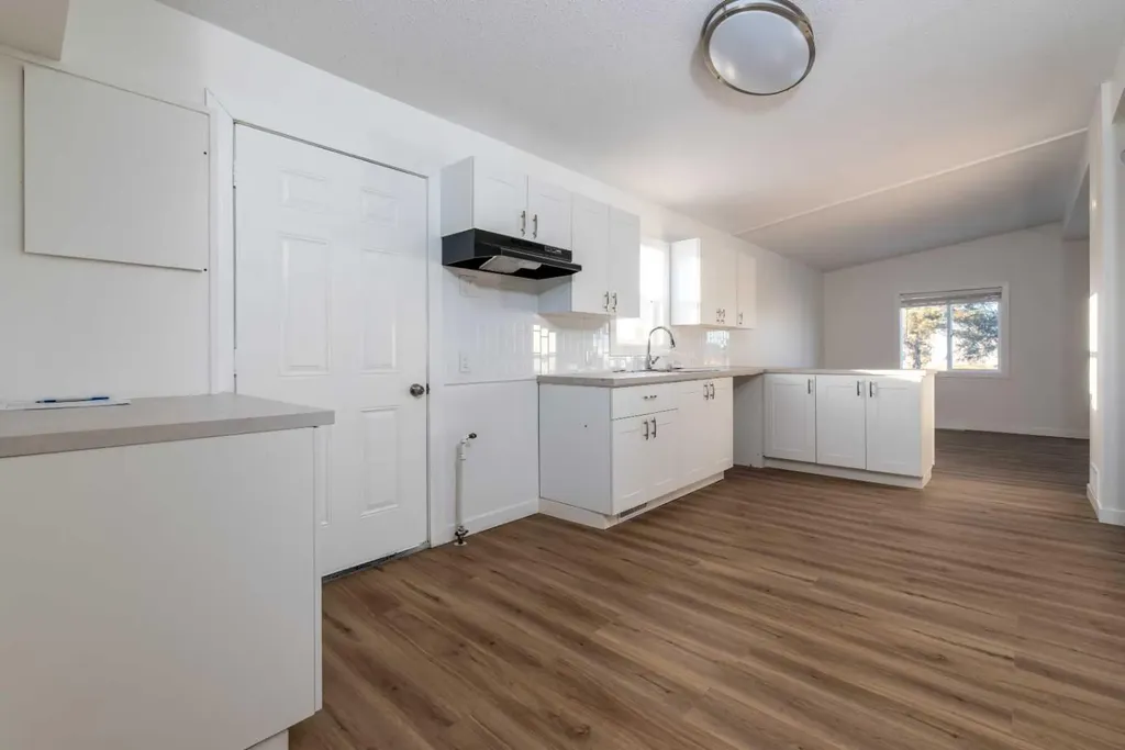 5308 57 Street Lloydminster AB T9V2A3