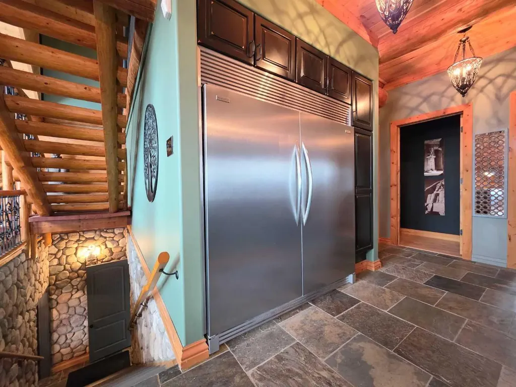 9 Upper Crescent Marten Beach AB T0G 2A0