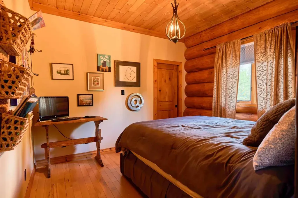 9 Upper Crescent Marten Beach AB T0G 2A0