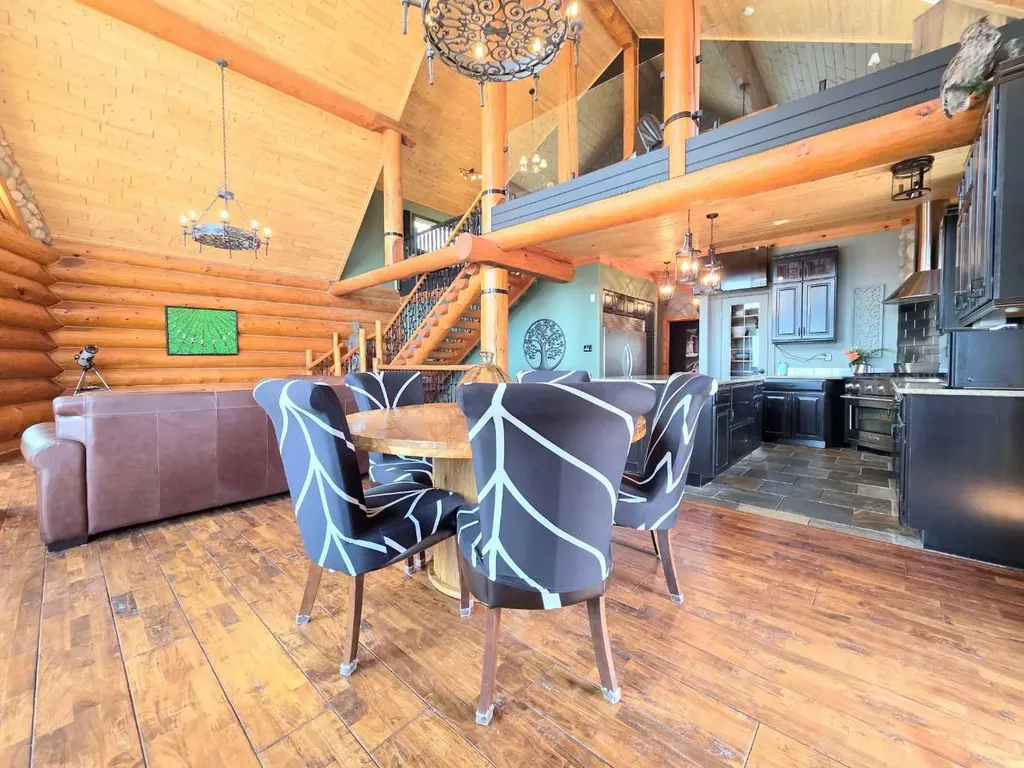 9 Upper Crescent Marten Beach AB T0G 2A0