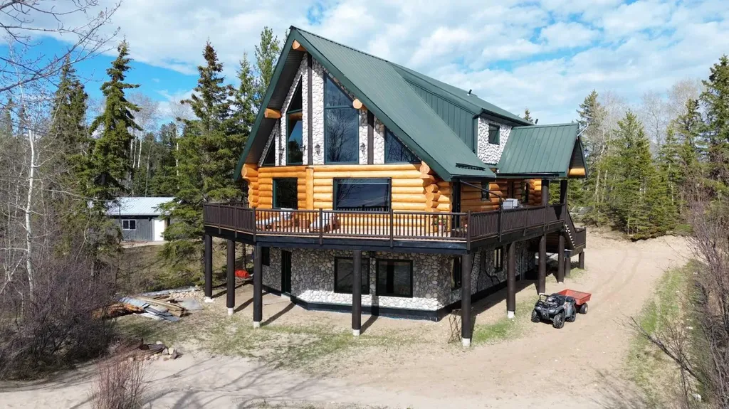 9 Upper Crescent Marten Beach AB T0G 2A0