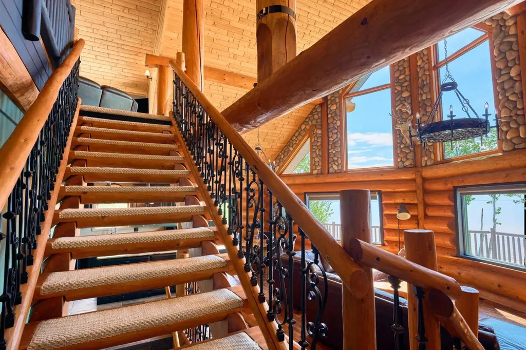 9 Upper Crescent Marten Beach AB T0G 2A0