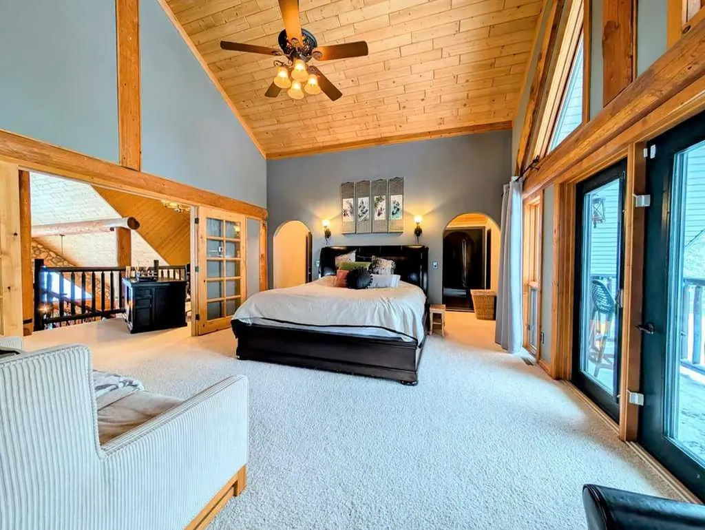 9 Upper Crescent Marten Beach AB T0G 2A0