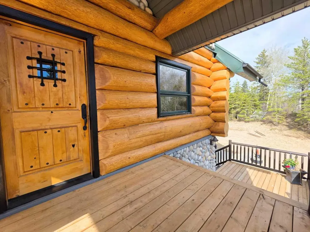 9 Upper Crescent Marten Beach AB T0G 2A0