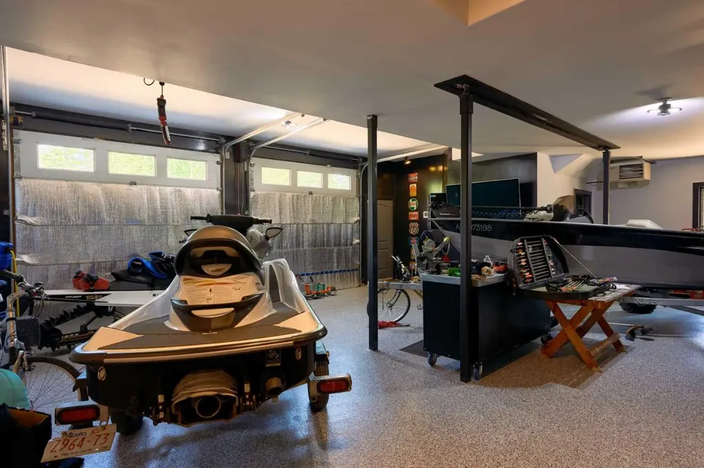 9 Upper Crescent Marten Beach AB T0G 2A0