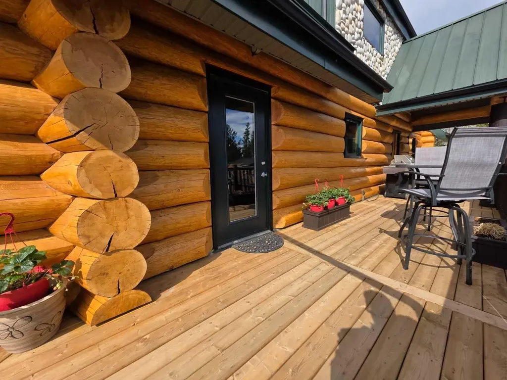 9 Upper Crescent Marten Beach AB T0G 2A0