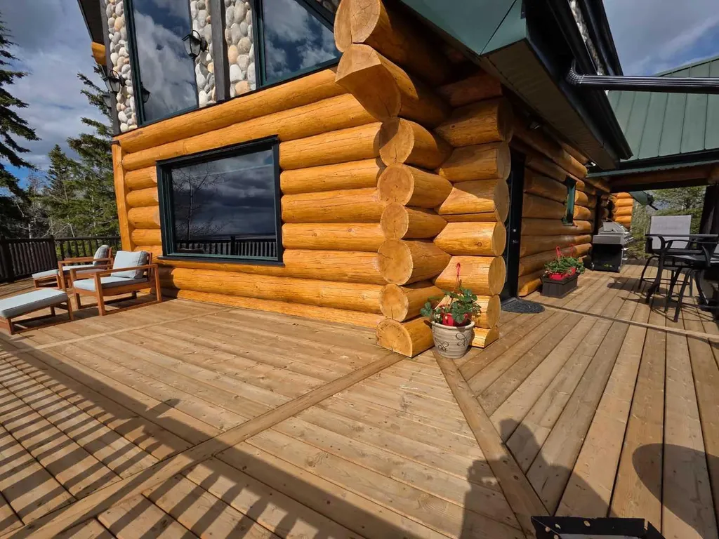 9 Upper Crescent Marten Beach AB T0G 2A0