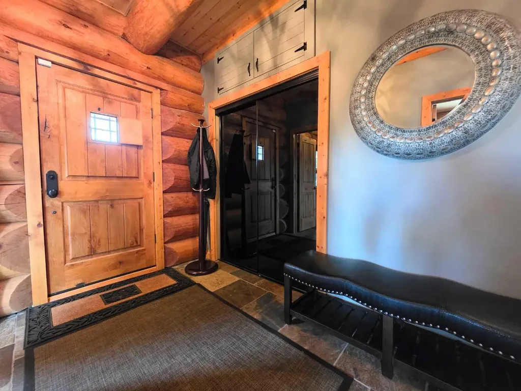 9 Upper Crescent Marten Beach AB T0G 2A0