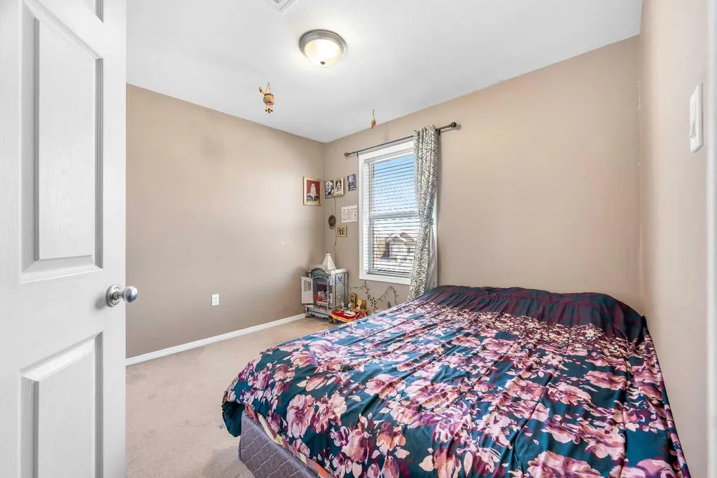 1820 49 Avenue Lloydminster SK S9V 1T2