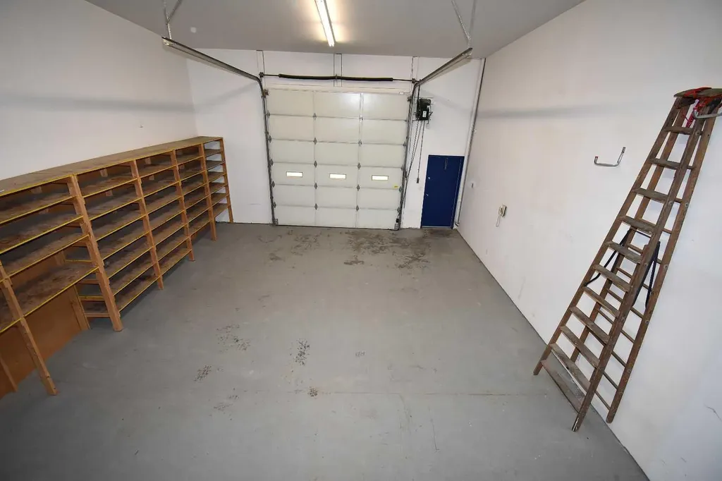 107 Swanson Drive Hinton AB T7V 1H1