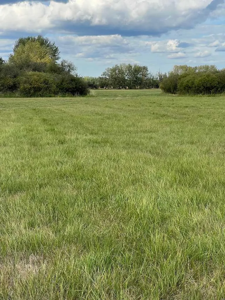 Portion Of NE 2 74 9 W6 & NW 2 74 9 W6 La Glace AB T0H 2J0