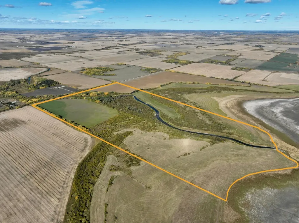 Portion Of NE 2 74 9 W6 & NW 2 74 9 W6 La Glace AB T0H 2J0