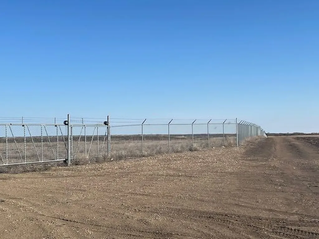 Place 2520145 Bl. 1 Lot 1 Twp Road 452 Rural Wainwright No. 61 M.d. Of AB T9W 1T4