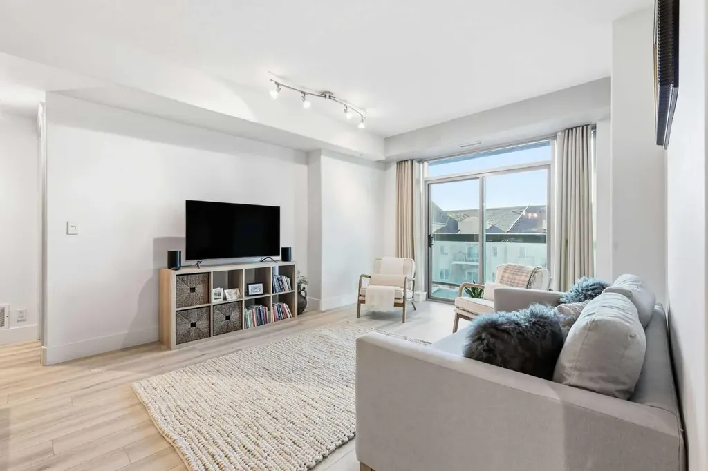 836 15 Avenue SW Calgary AB T2R1S2