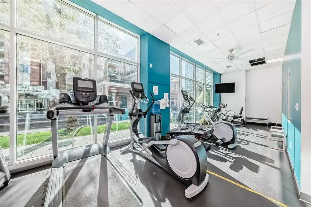 836 15 Avenue SW Calgary AB T2R1S2