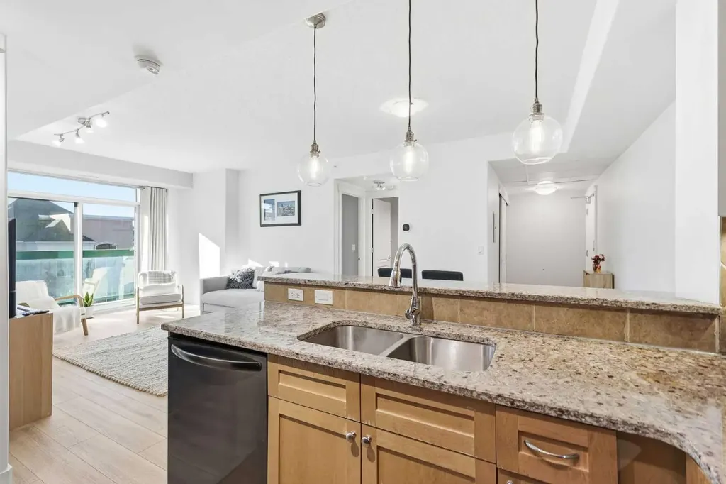 836 15 Avenue SW Calgary AB T2R1S2