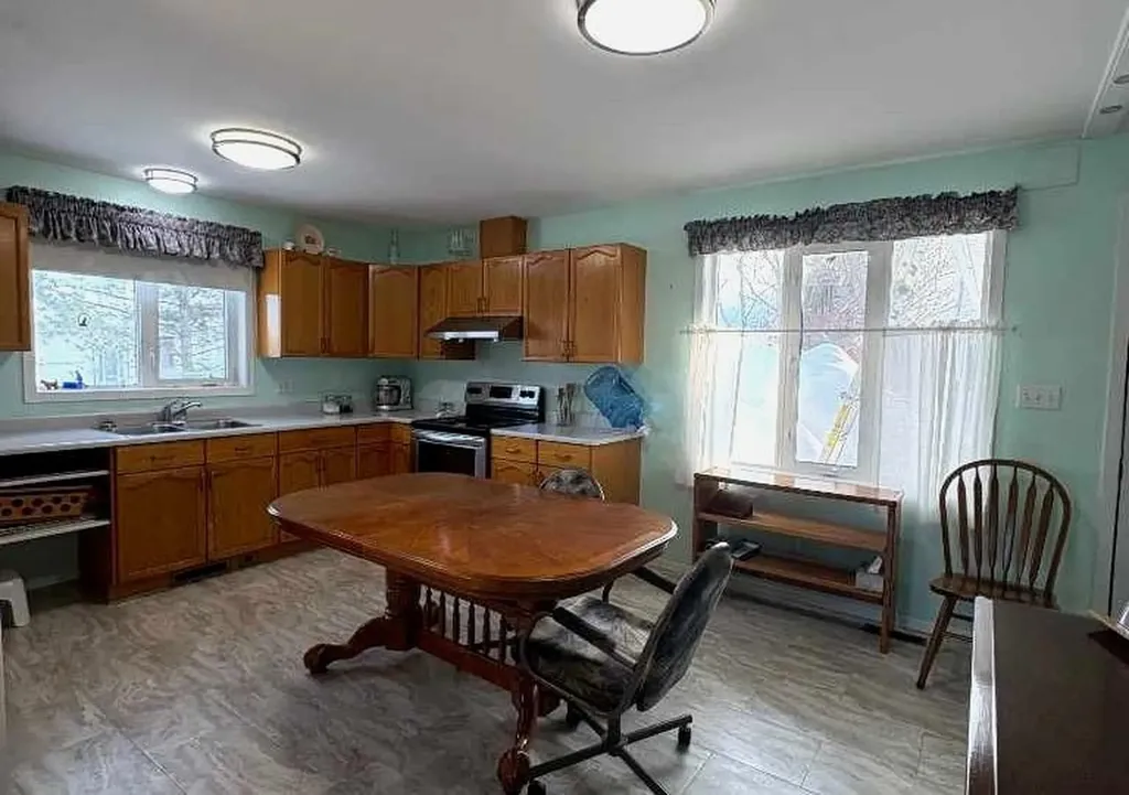4910 49 Avenue S Eaglesham AB T0H1H0