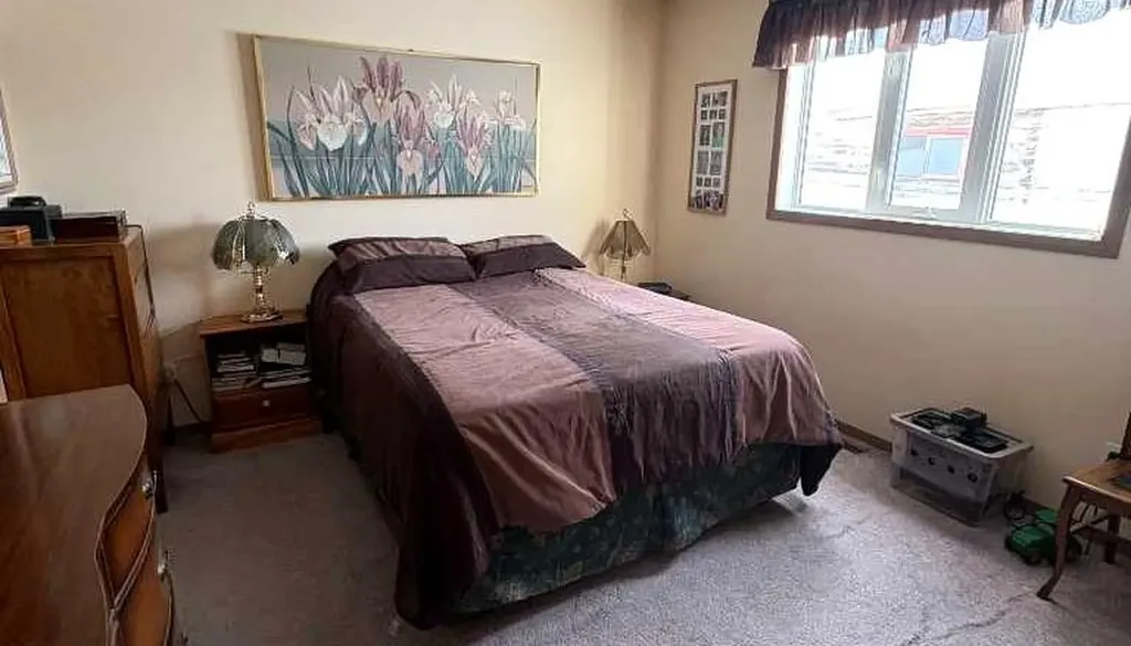 4910 49 Avenue S Eaglesham AB T0H1H0