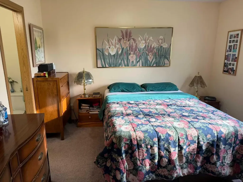 4910 49 Avenue S Eaglesham AB T0H1H0