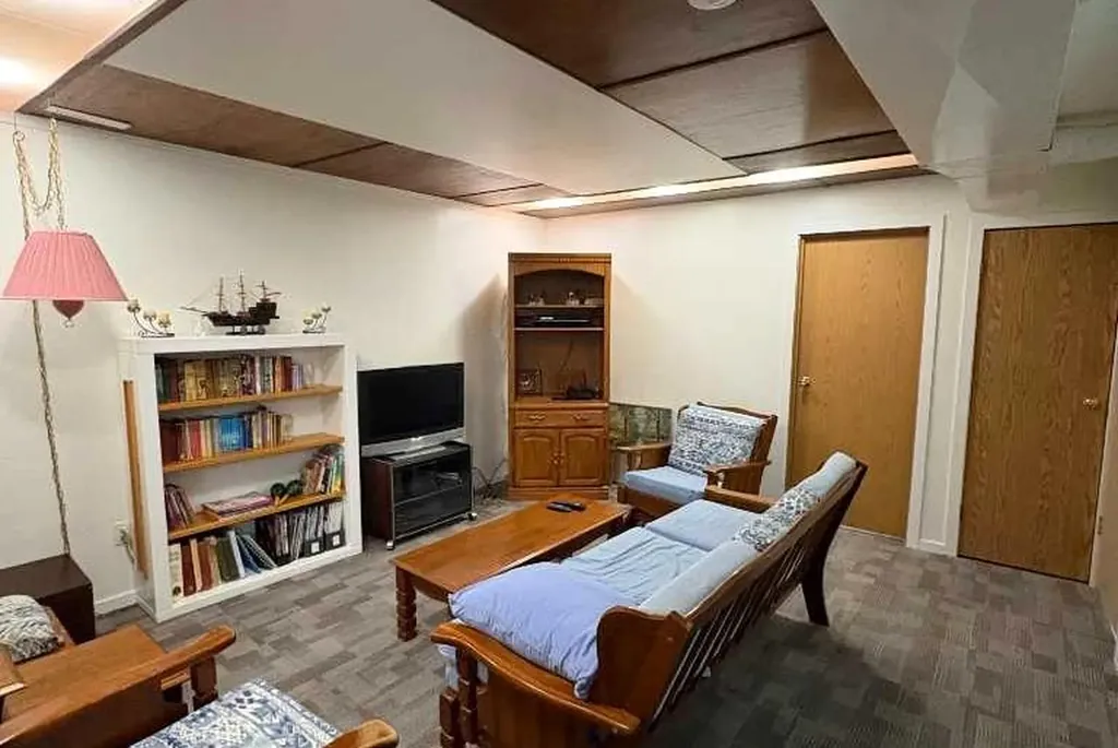 4910 49 Avenue S Eaglesham AB T0H1H0