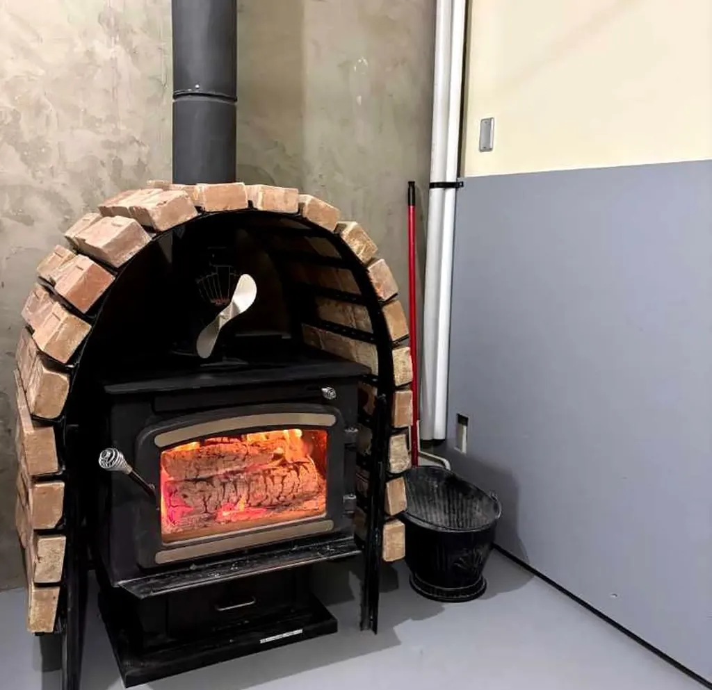 4910 49 Avenue S Eaglesham AB T0H1H0