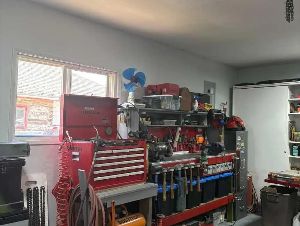 4910 49 Avenue S Eaglesham AB T0H1H0