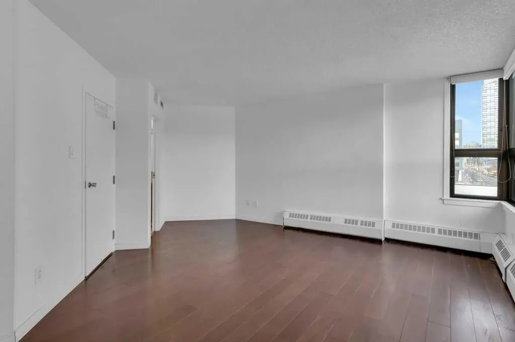 1202 13 Avenue SW Calgary AB T3C0T1