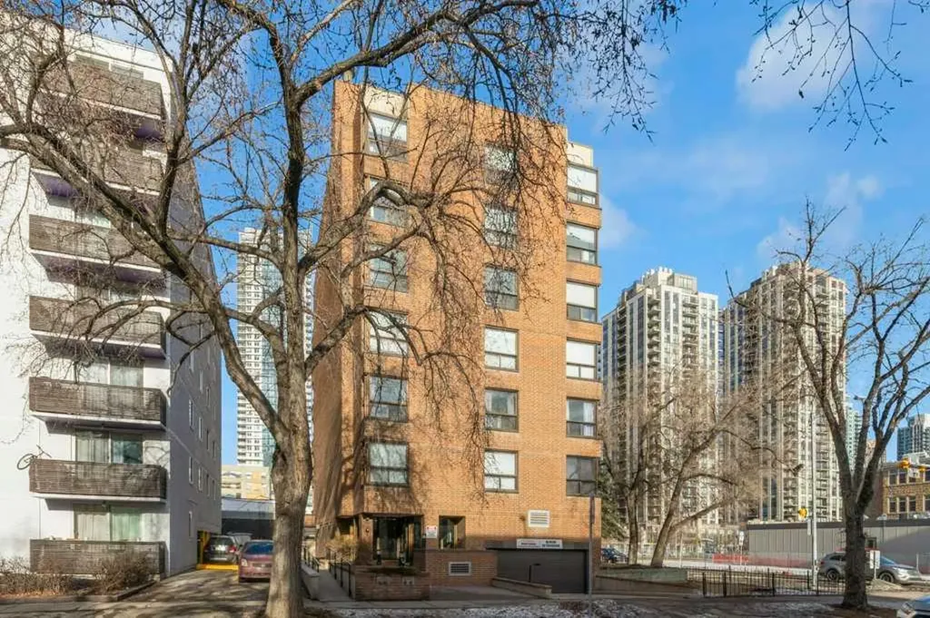 1202 13 Avenue SW Calgary AB T3C0T1