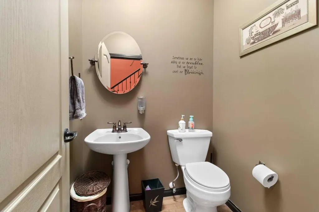 2120 18 Avenue Delburne AB T0M 0V0