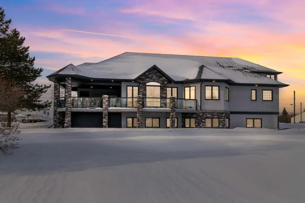 2120 18 Avenue Delburne AB T0M 0V0