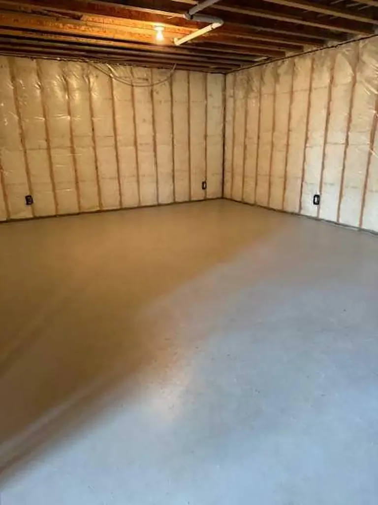 2120 18 Avenue Delburne AB T0M 0V0