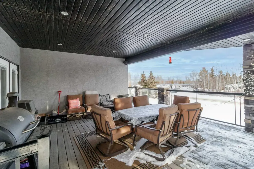 2120 18 Avenue Delburne AB T0M 0V0
