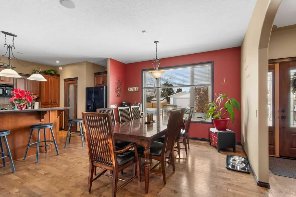 2120 18 Avenue Delburne AB T0M 0V0