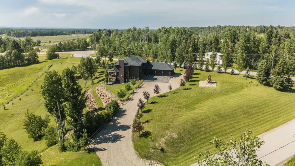 2 Hidden Valley Close Rural Clearwater County AB T4T 2A2