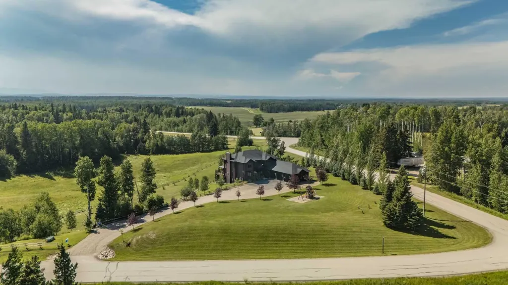 2 Hidden Valley Close Rural Clearwater County AB T4T 2A2