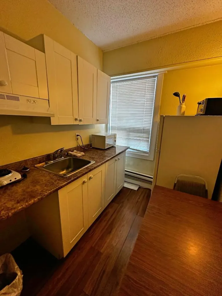 5001 50 Street Stettler AB T0C 2L0