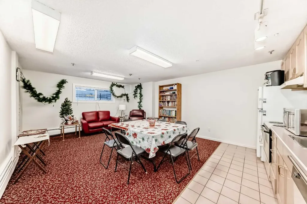 723 57 Avenue SW Calgary AB t2v4z3