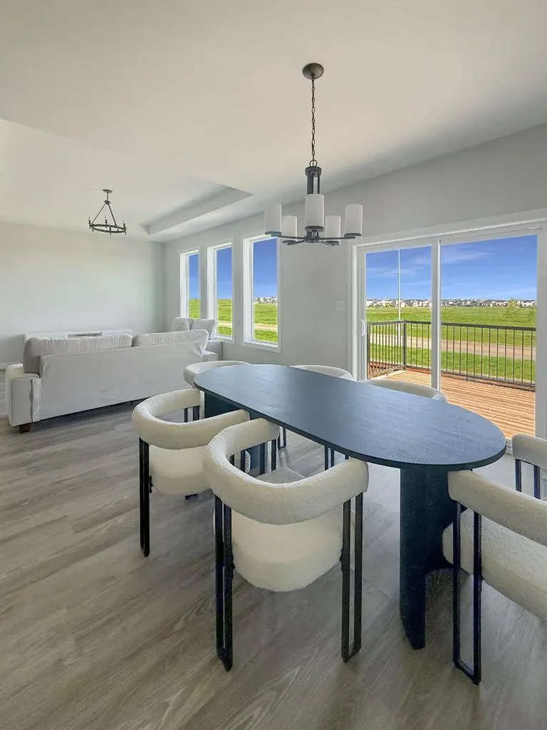 375 Skeena Crescent W Lethbridge AB T1J 5G9