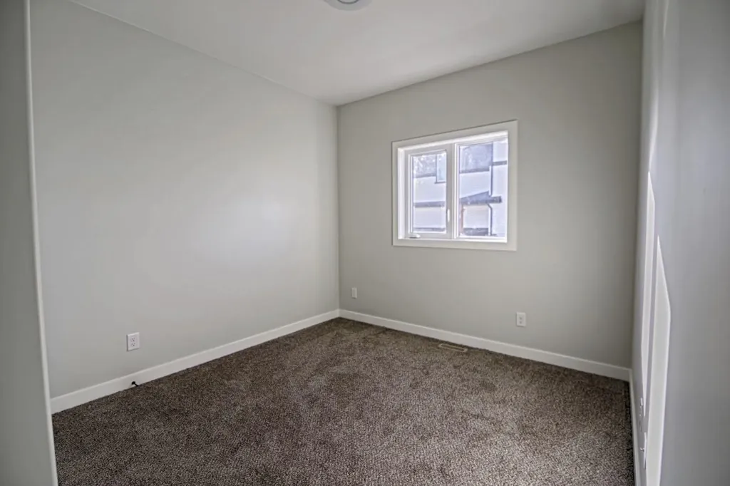 375 Skeena Crescent W Lethbridge AB T1J 5G9