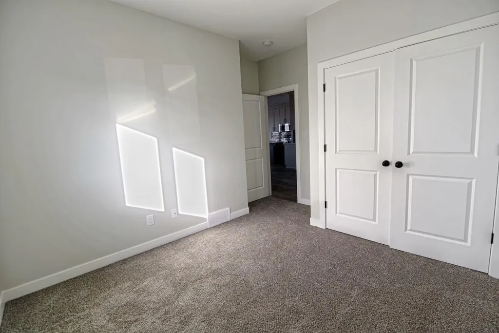 375 Skeena Crescent W Lethbridge AB T1J 5G9
