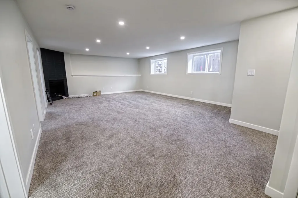 375 Skeena Crescent W Lethbridge AB T1J 5G9