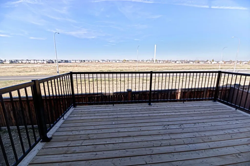 375 Skeena Crescent W Lethbridge AB T1J 5G9